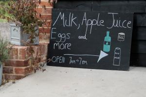 Old Hall Farm Signage